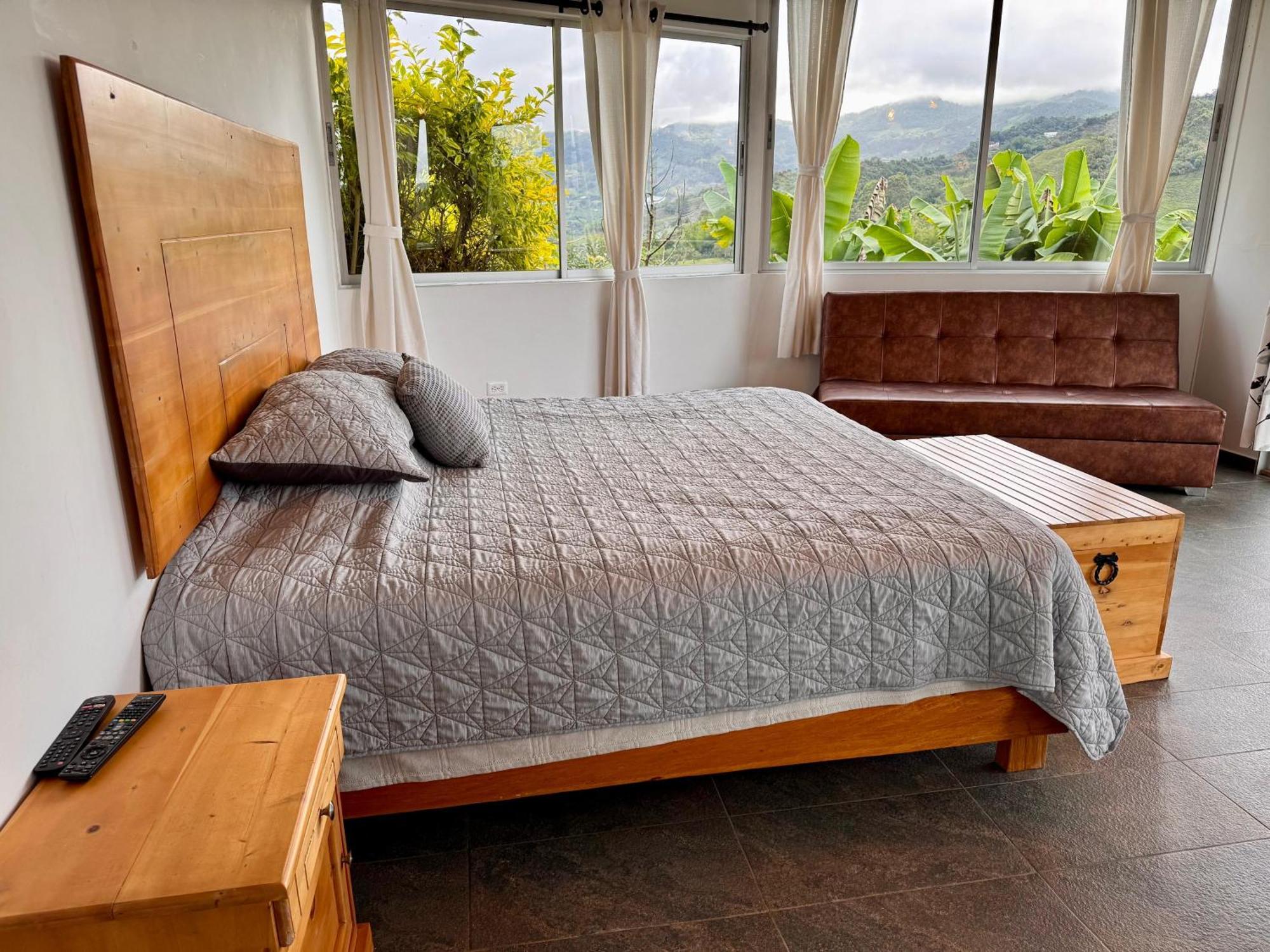 Hotel Campestre Alto Lindo En Guatapé Eksteriør billede