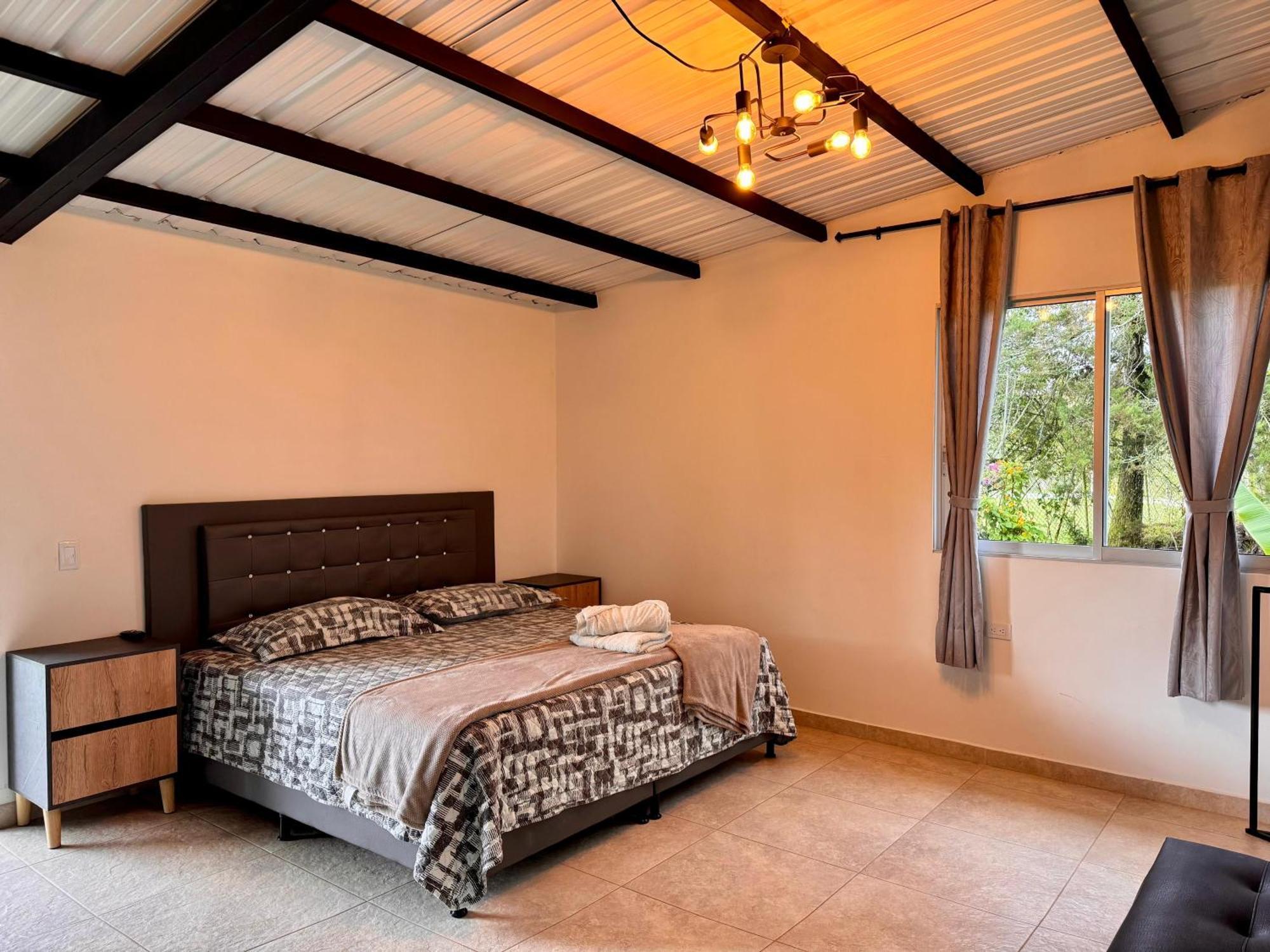 Hotel Campestre Alto Lindo En Guatapé Eksteriør billede