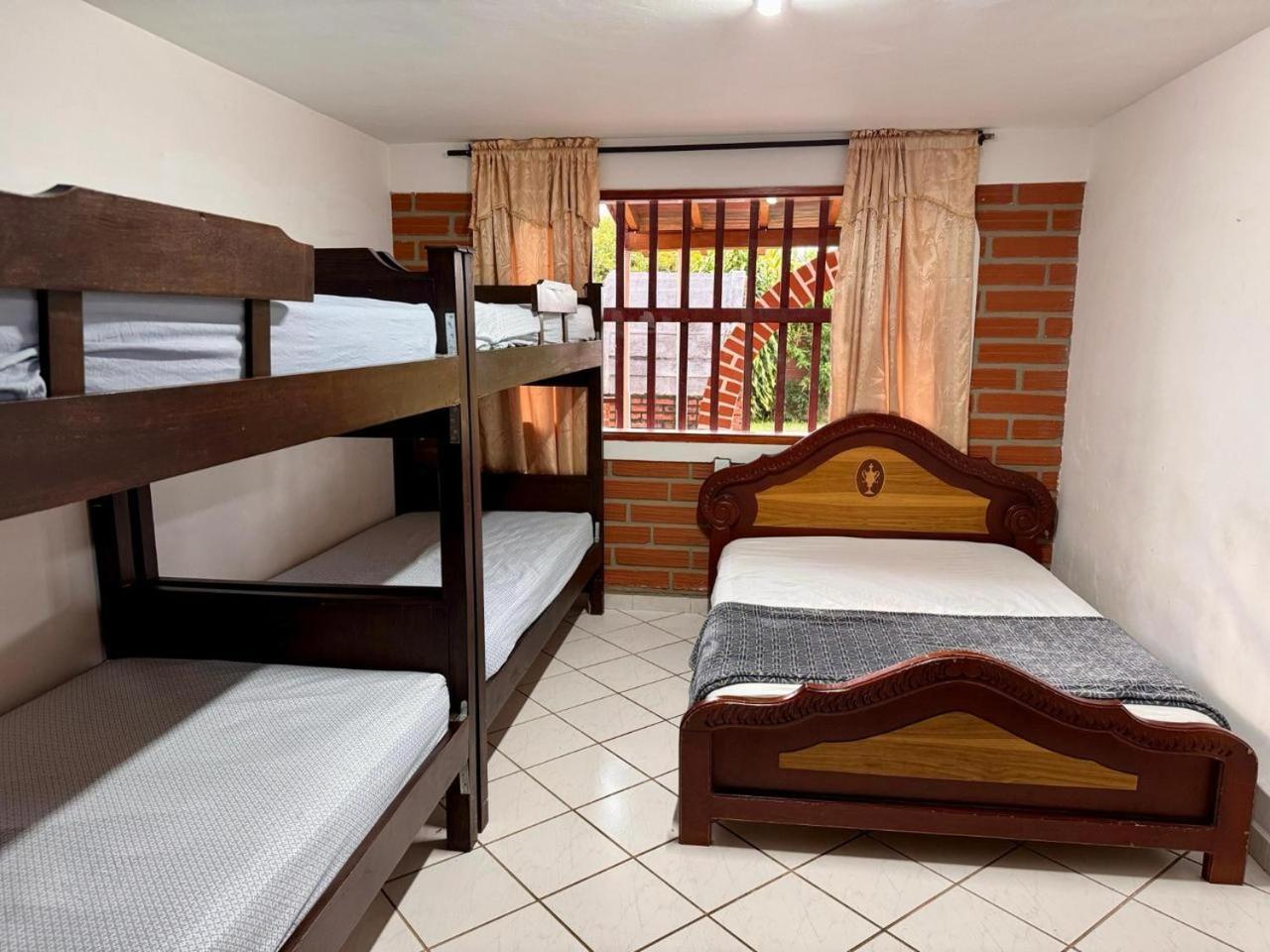 Hotel Campestre Alto Lindo En Guatapé Eksteriør billede