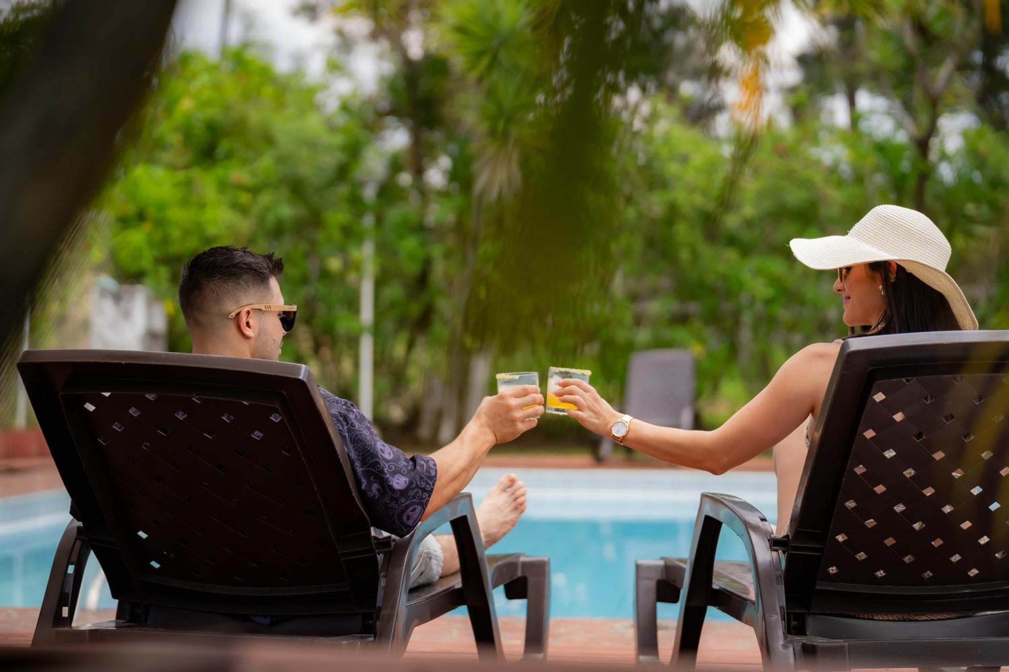 Hotel Campestre Alto Lindo En Guatapé Eksteriør billede