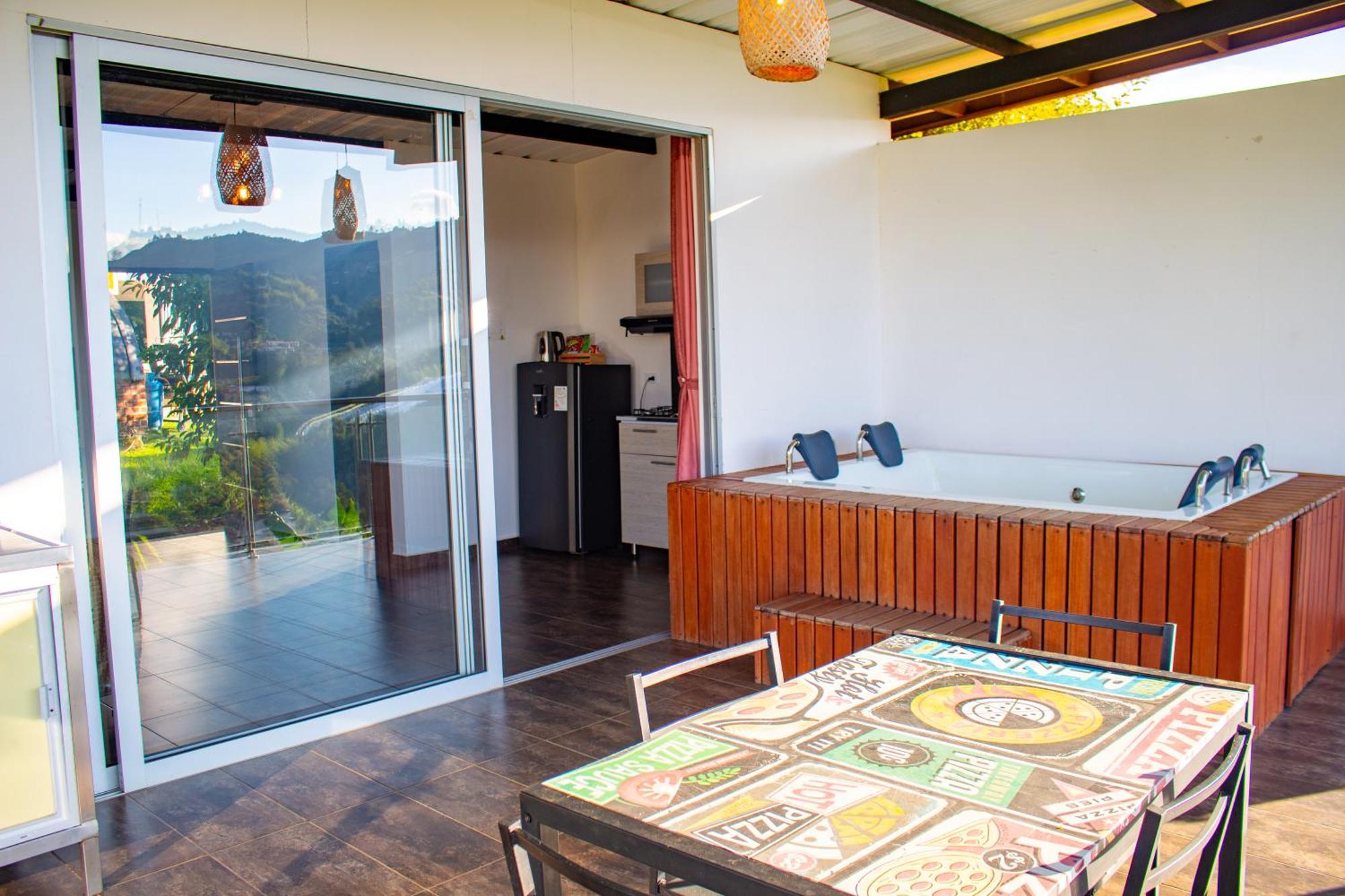 Hotel Campestre Alto Lindo En Guatapé Eksteriør billede
